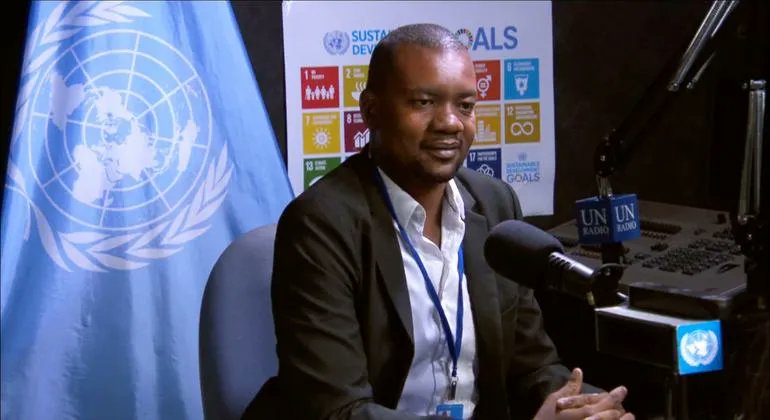 AMindaoudou's tweet photo. Les mots justes de Chafi Sani Laouali, jeune entrepreneur nigérien spécialisé dans les énergies renouvelables qui apportent des solutions à l'Afrique #rurale. Il était invité au siège de l’ONU à New York pour participer au Forum des jeunes. 

https://t.co/euAZixGWac https://t.co/mLKSvrYlk1