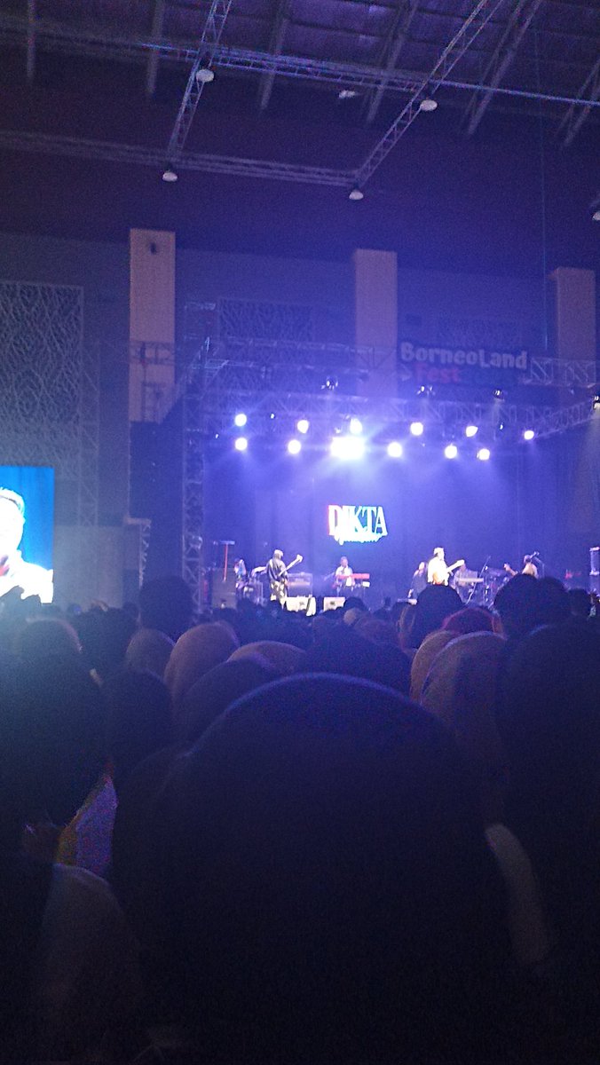 angelmo48_'s tweet photo. #borneolandfestivalsamarinda https://t.co/3ItQWzosnA