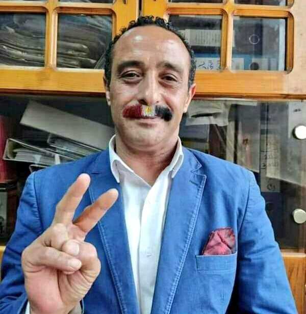 Happiness_owner's tweet photo. شايلك في شنبي و حضنك يا مصر
صوتك بيشخر في كل عصر   🎵  💃 🤭 https://t.co/4TEicKCRvN