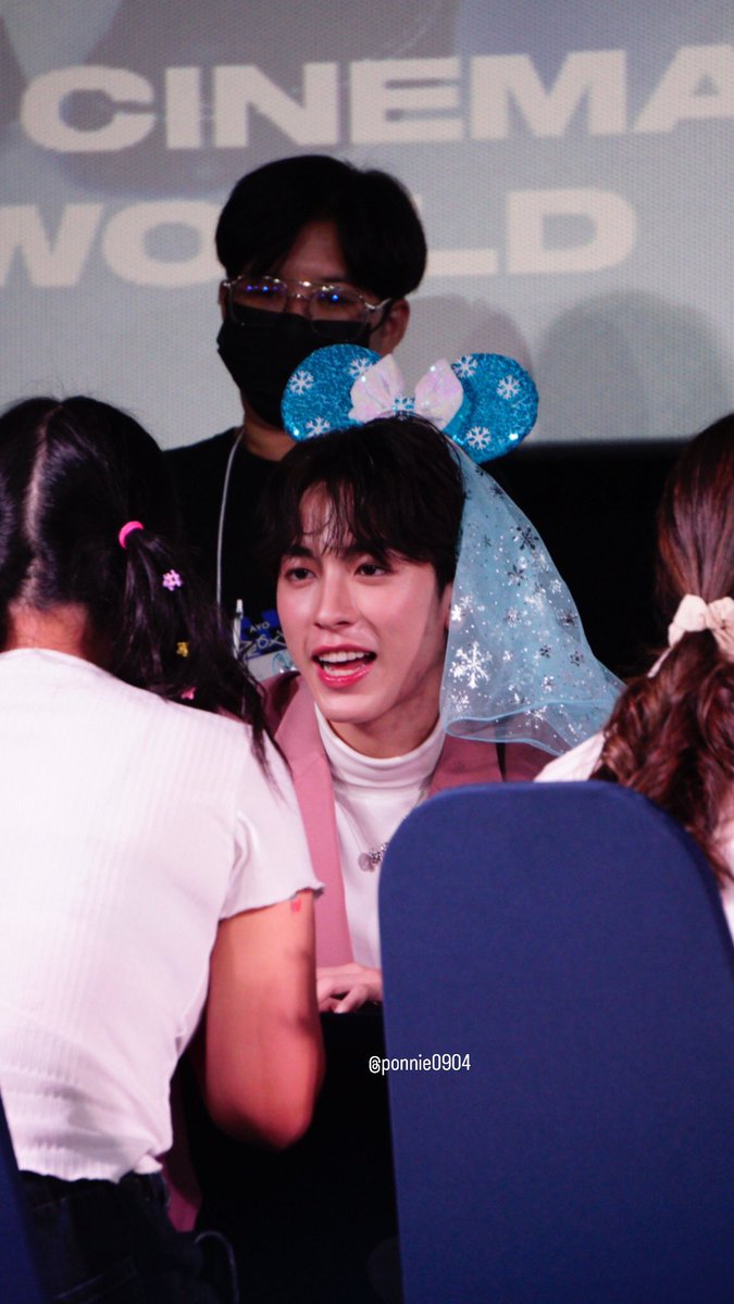 ponnie0904's tweet photo. เครื่องหัวอันนี้กับอองรีน่ารักมากแบบตะโกนนนน🥹🩵

ปล.ขออนุญาตคนที่ถ่ายติดหลังมาด้วยนะค้าาา

#PROXIE_The3rdFansign 
#PROXIEth
#PROXIEOnglee https://t.co/yT7aG3nJLM