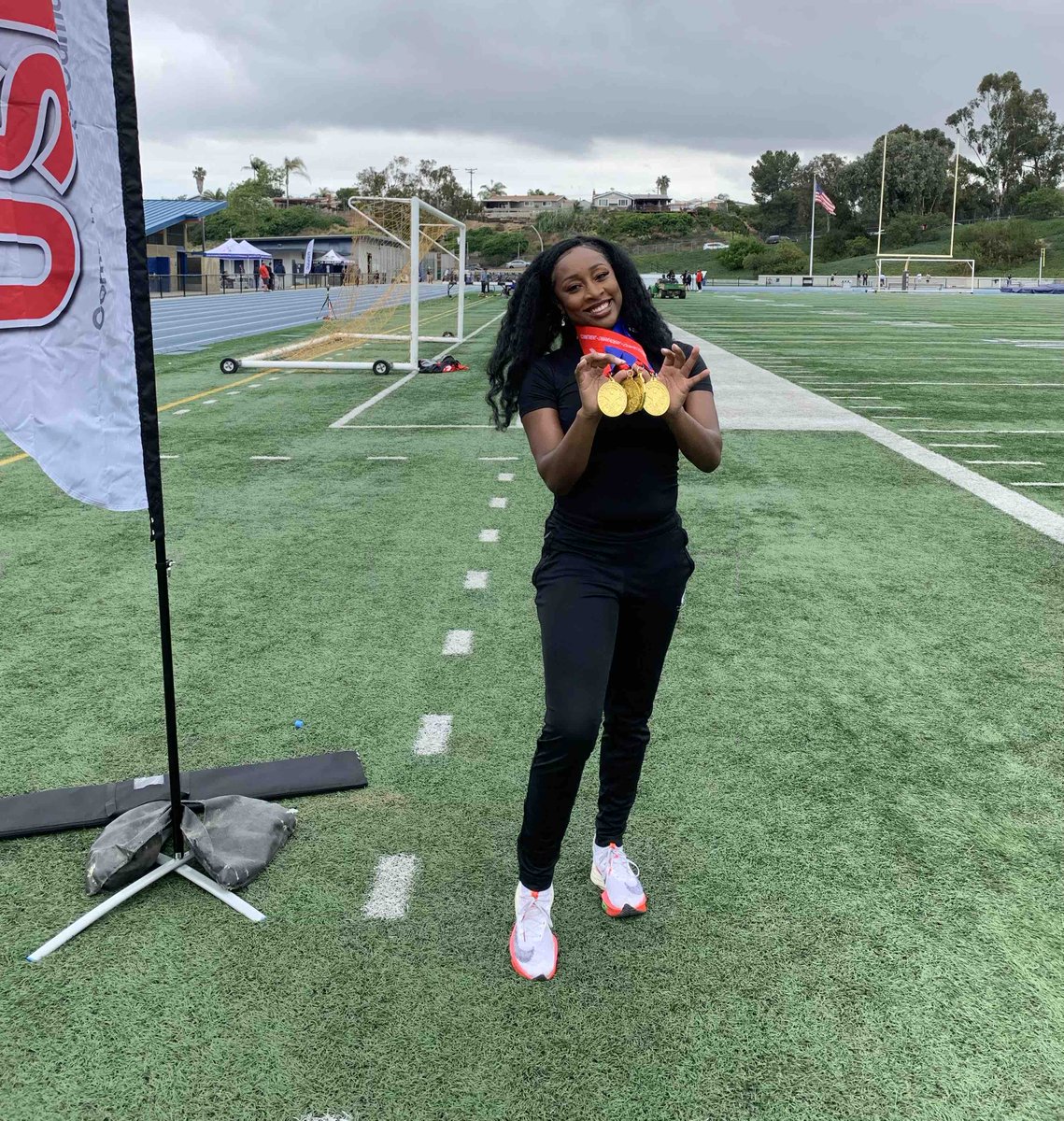 JohnsCreekPD's tweet photo. Congratulations Officer Shy’Keya Wimberly!! Officer Wimberly won gold medals in all four of her events 100m, 200m, 400m, and 400 hurdles. #johnscreek #JohnsCreekPD #USPFC https://t.co/ADI3nJyMCm