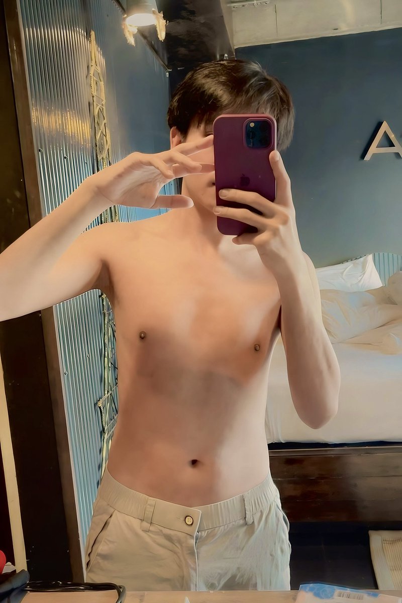 Bank_3960's tweet photo. ร้อนจังเลย https://t.co/07zTy8BNnC