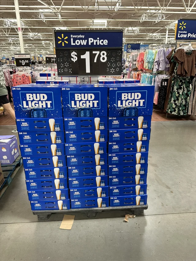 Is this the price for the whole pallet or a case? I can't tell anymore.