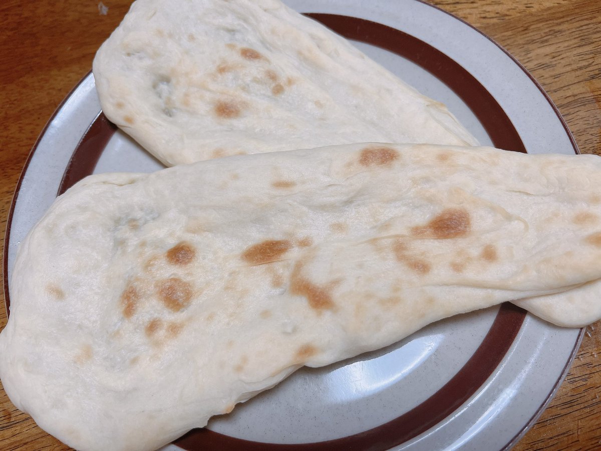 今日はナン焼きましたっ
#パン屋さんまでの道