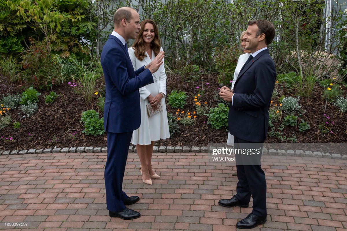 #royal #flashback June 11, 2021 - Prince William and Catherine, The Prince and The Princess of Wales, chat with French President Emmanuel Macron and his wife Brigitte at a drinks reception for Queen Elizabeth II and G7 leaders atThe Eden Project during the G7 Summit in St Austell