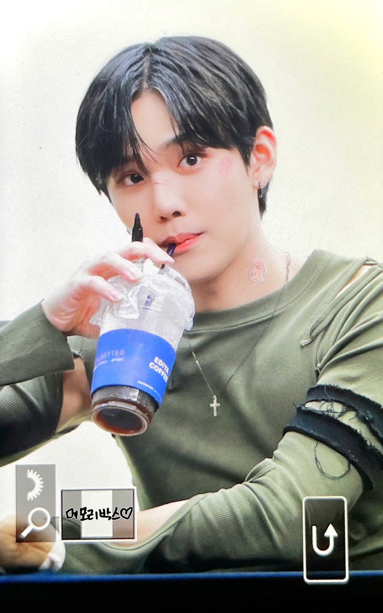 memorybox226's tweet photo. 한주마무리 화이팅🔥

230611
#CIX #씨아이엑스 #승훈 #Seunghun #memory_always_love https://t.co/hGKUY8phHh