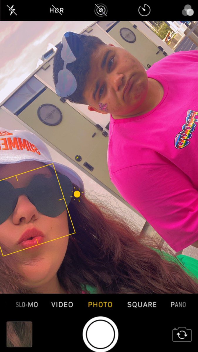 BeesonsBootie_'s tweet photo. #CapitalSTB summer time ball with the bestie 2023 x☀️ @CapitalOfficial https://t.co/bVFwaCx8hJ
