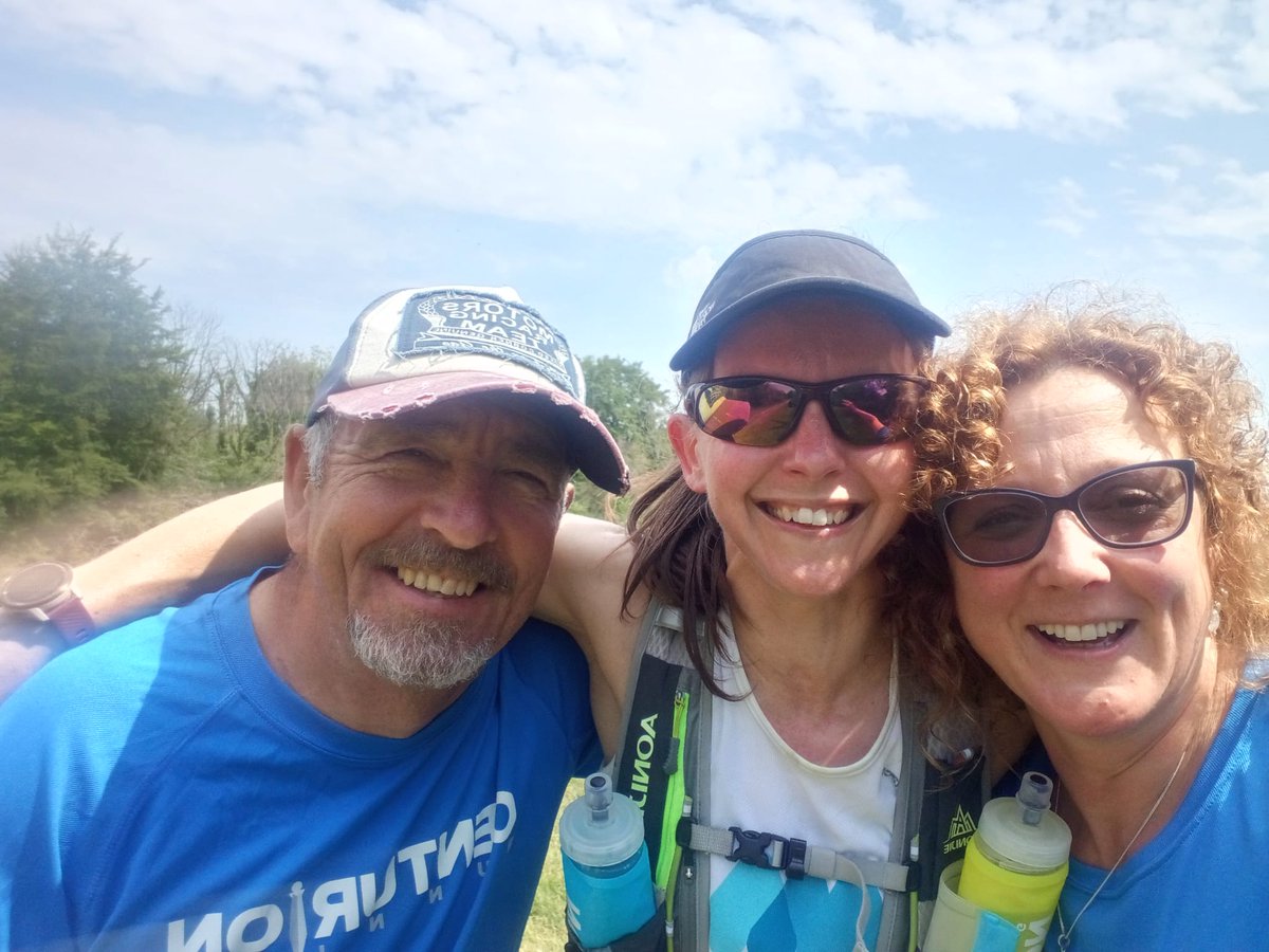 LibbyClarkLeeds's tweet photo. My 1st DNF @centurionrunner South Downs Way 100 miler. Missed a checkpoint cut off at 70 miles after 23 hours of running. Brutal heat, I hit the wall at mile 45, after which things got ugly 😂 Absolutely gutted but know I gave it everything I had to keep going through the night https://t.co/ZXjIuReSXF