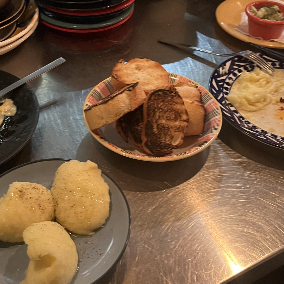 _latteeee_'s tweet photo. 渋谷のビストロ
学生お断りのお店…🥂 https://t.co/wP4ihYoiJs