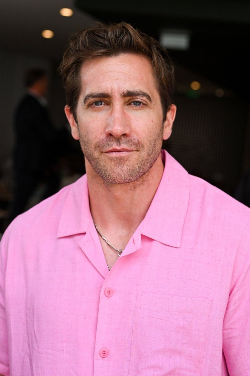 THE PRETTIEST FACE TO EVER EXIST ISTG <3😭💖

#JakeGyllenhaal