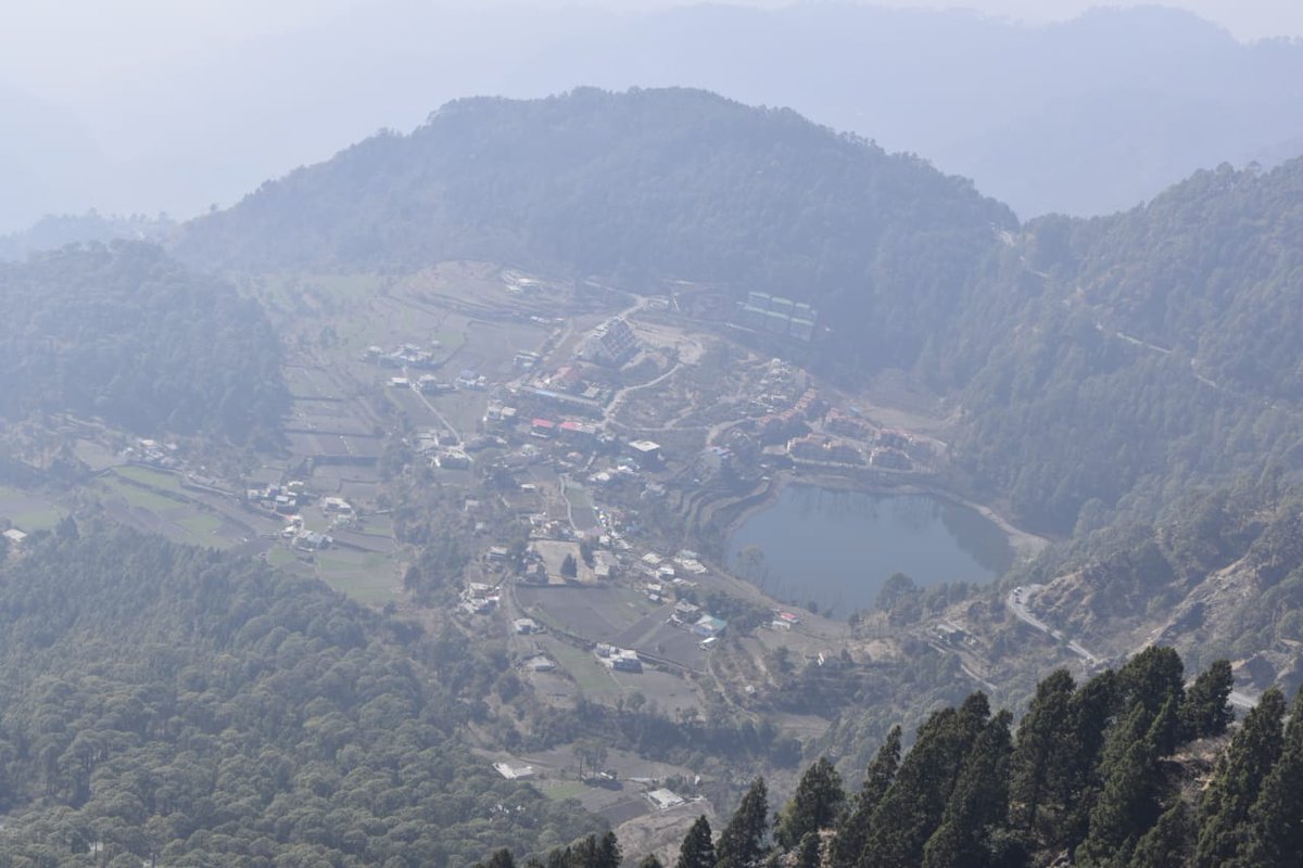 likhitha_parimi's tweet photo. Mesmerizing Views of #Nainital ❤️✨️ https://t.co/ZPq7raODP4