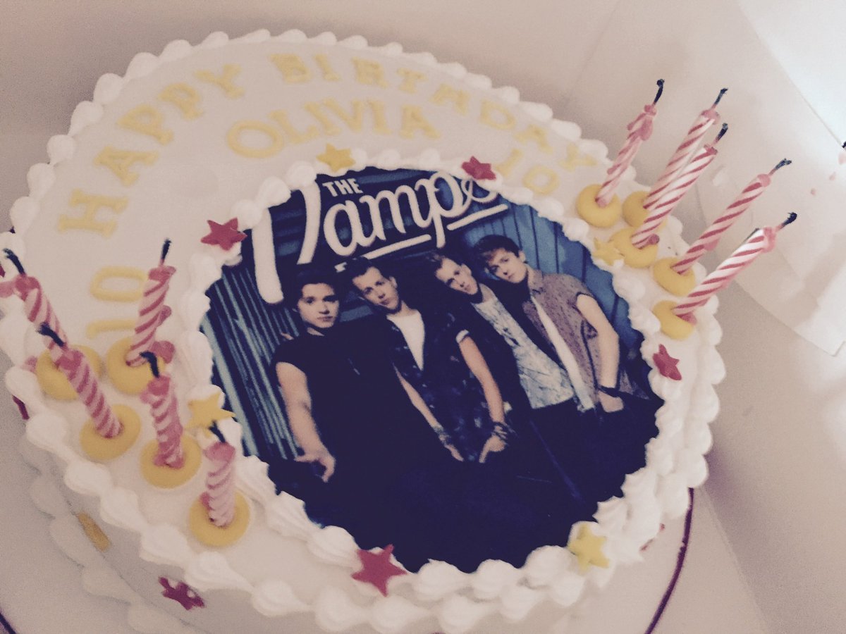 10th birthday cake vs 18th birthday cake 🥲
<a href="/TheVampsband/">The Vamps</a> <a href="/TheVampsJames/">James Brittain-McVey</a> <a href="/TheVampsCon/">Connor Ball</a> <a href="/TheVampsTristan/">Tristan E</a> <a href="/TheVampsBrad/">Bradley Simpson</a>