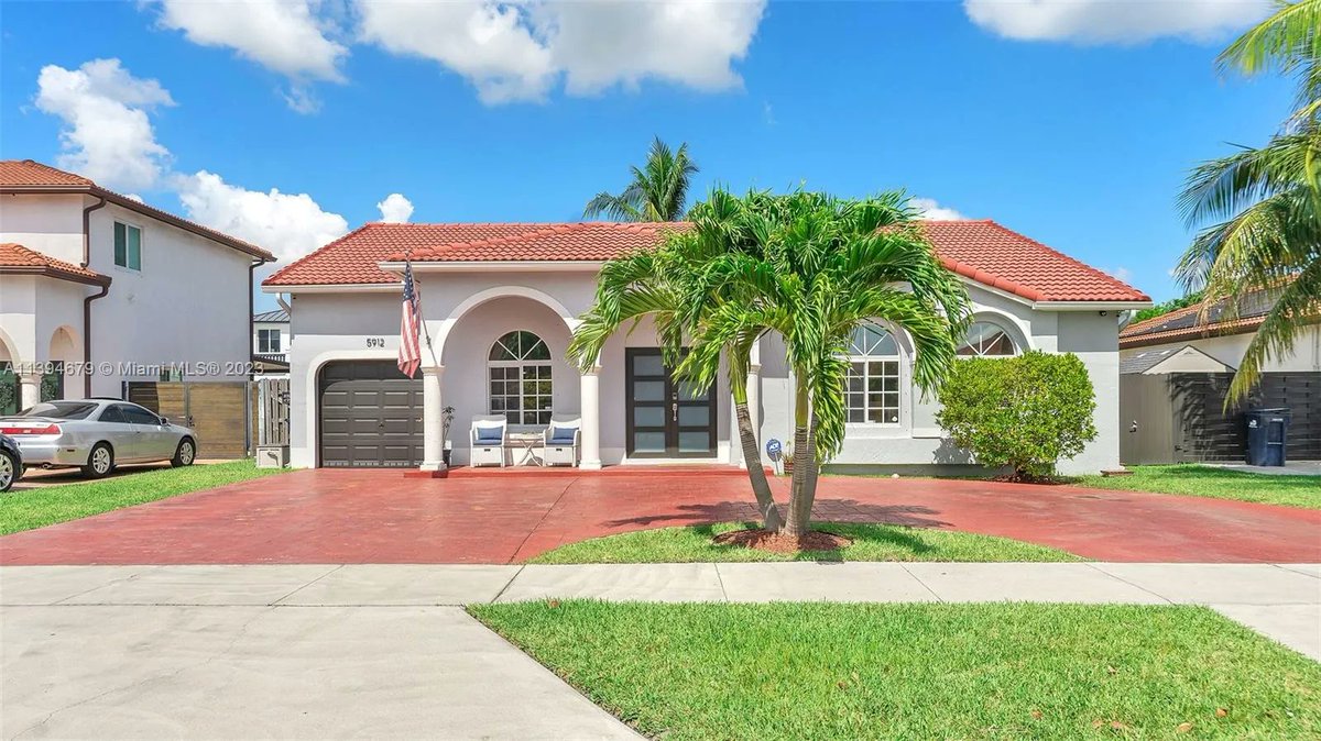 #Miami
💵 $ 644,900 
🏠  4 Beds / 2 Baths
📐 1,748 Sq.Ft.
.
Great 4bedsw/2baths.Listing Courtesy of LPT Realty

.Reach out for more information 
📲 786-613-3823

#MiamiRealtor #MiamiRealEstate #listingagent #luxurylistings.
buff.ly/43E78Gm