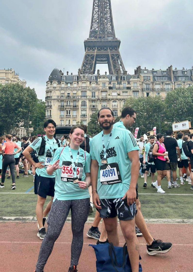 MaliciaRoseNoir's tweet photo. Ce matin c'était le @adidas10kParis 🏅 (en compagnie de @ItazuraYo !)
C'était beaucoup plus compliqué que ce que je pensais (merci la chaleur) mais on l'a fait 💪 !!
#adidas10kparis #runwithparis #runparis #10km #10kmrun #courseapied #course #paris #adidas https://t.co/9r6i9pmuF3