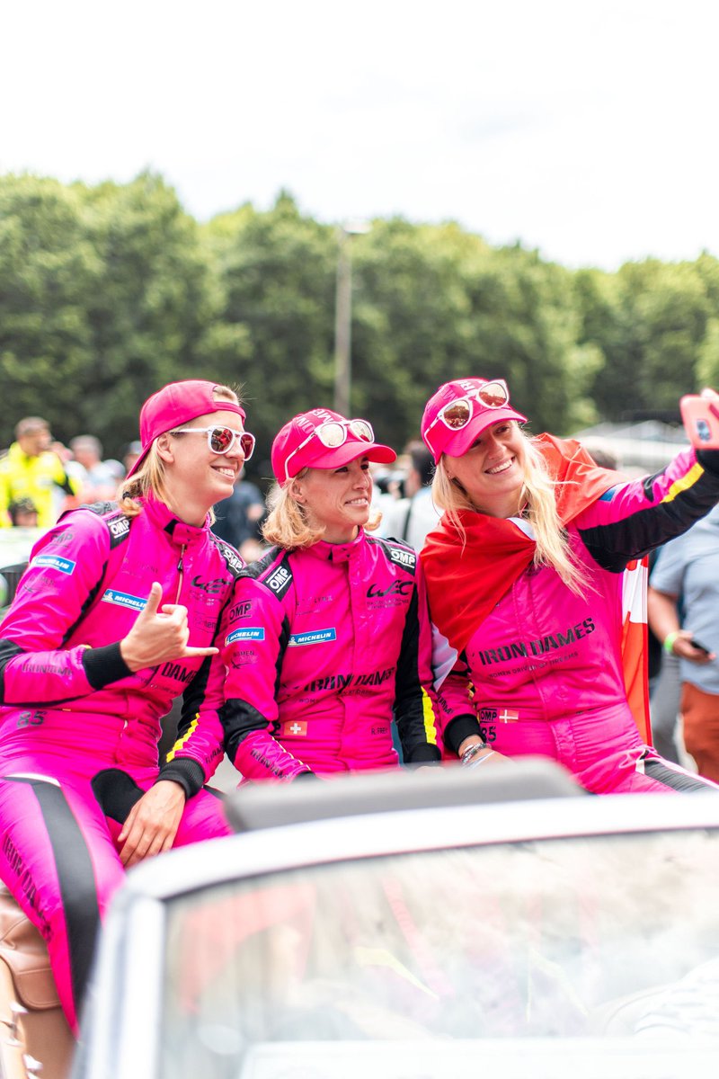 FemalesinMSport's tweet photo. P4 IN CLASS! 

The @IronDames_ came so close to silverware in the #LeMans24 - including leading the LMGTE class for much of the event - but settle for a still valiant fourth. 

We’re so proud of these trailblazers 💖 

#WomenInMotorsport https://t.co/XmmWLGW44j