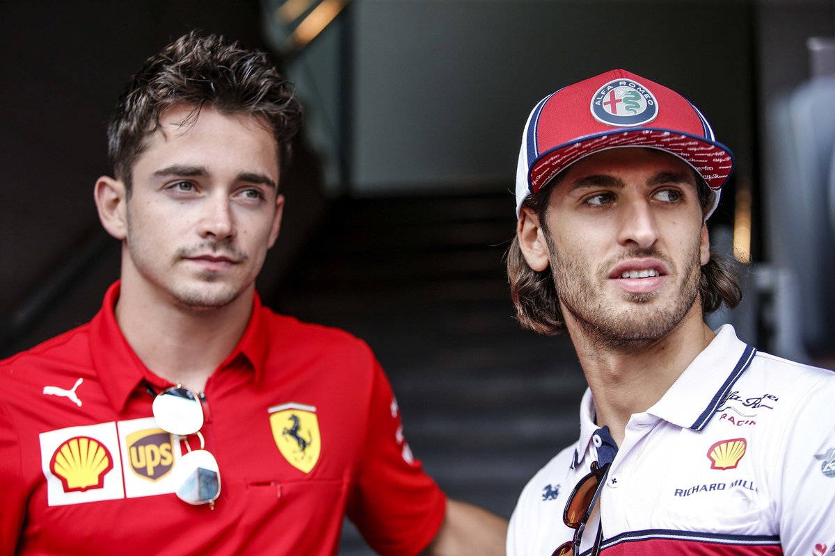 _timformula's tweet photo. L'un de ces deux hommes vient de franchir une étape dans sa quête de la Triple Couronne et permet à Ferrari de monter sur le toit du monde.

L'autre, c'est Charles Leclerc. https://t.co/g7QK3z30X0