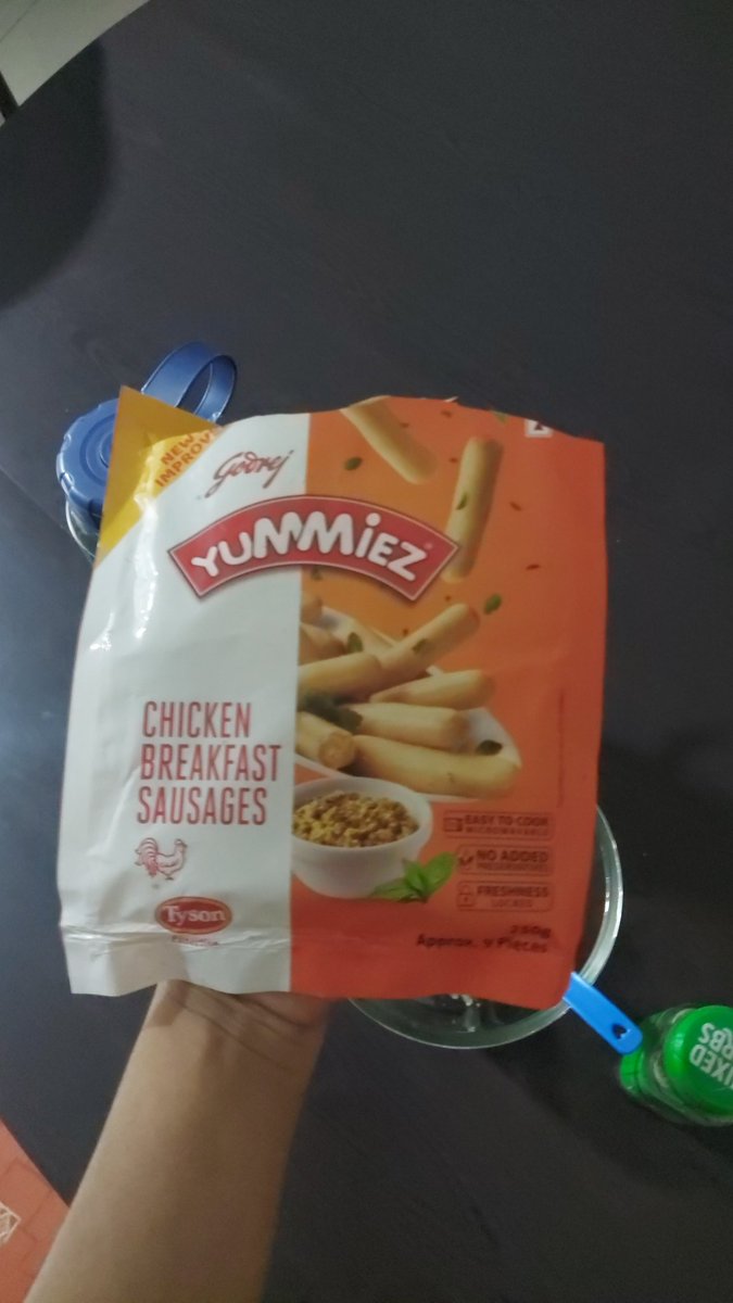 panda_suna59567's tweet photo. I don't think I've filed a complaint about ANY product/ service before, but this was shocking. 
I found this inside a cooked @GodrejYummiez sausage I was about to swallow - a huge piece of plastic

@GodrejGroup @TysonFoods @GodrejAgrovet @fssaiindia @BRCGS_Standards @MOFPI_GOI https://t.co/rjnPcriYH3