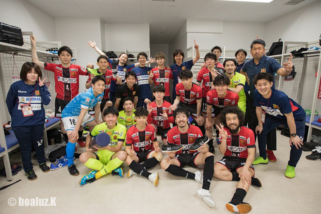 boaluznagano's tweet photo. #ボアルース長野 のホーム開幕戦 勝利！
選手・チームがこんなにも素晴らしい試合をするので、是非1度ボアルース長野の試合を見に来てください！

ボアルース長野を支えていただいてる皆様、応援していただいている皆様いつもありがとうございます！

#Fリーグ
#ThanksRespect
#週末はボアでしょ https://t.co/7QKtJ10kxw