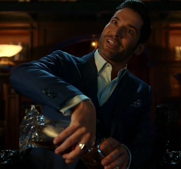 Well. I think that I found my favorite. Here's a bunch of almost same frames, but, he's fu***ng awesome here, unbelievable hot, gorgeous, there is no word to describe that power. #LuciferMovie #TomEllis #tomellisfans #lucifans #lucifer #lucifam #lucifermorningstar #lucifam