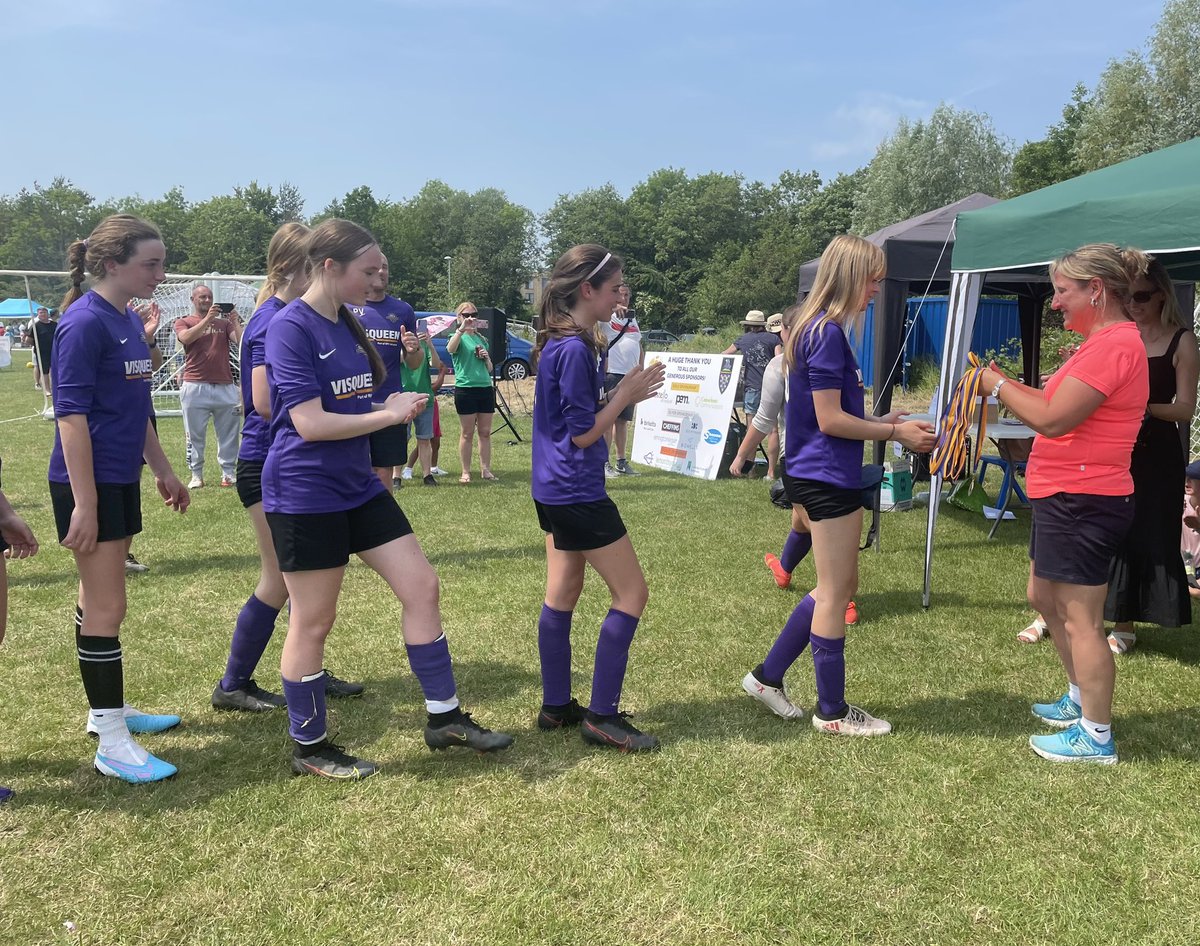 HuntsGirlsFC's tweet photo. U15s:
An amazing performance from the team today at the Girls in Football Tournament hosted by @TrumpingtonFC. They came away as winners after playing 5 matches in the searing heat &amp; every girl put in 100% effort with some brilliant passing, defending &amp; attacking. Well done!!! 🏆 https://t.co/rSsIe5aR4P