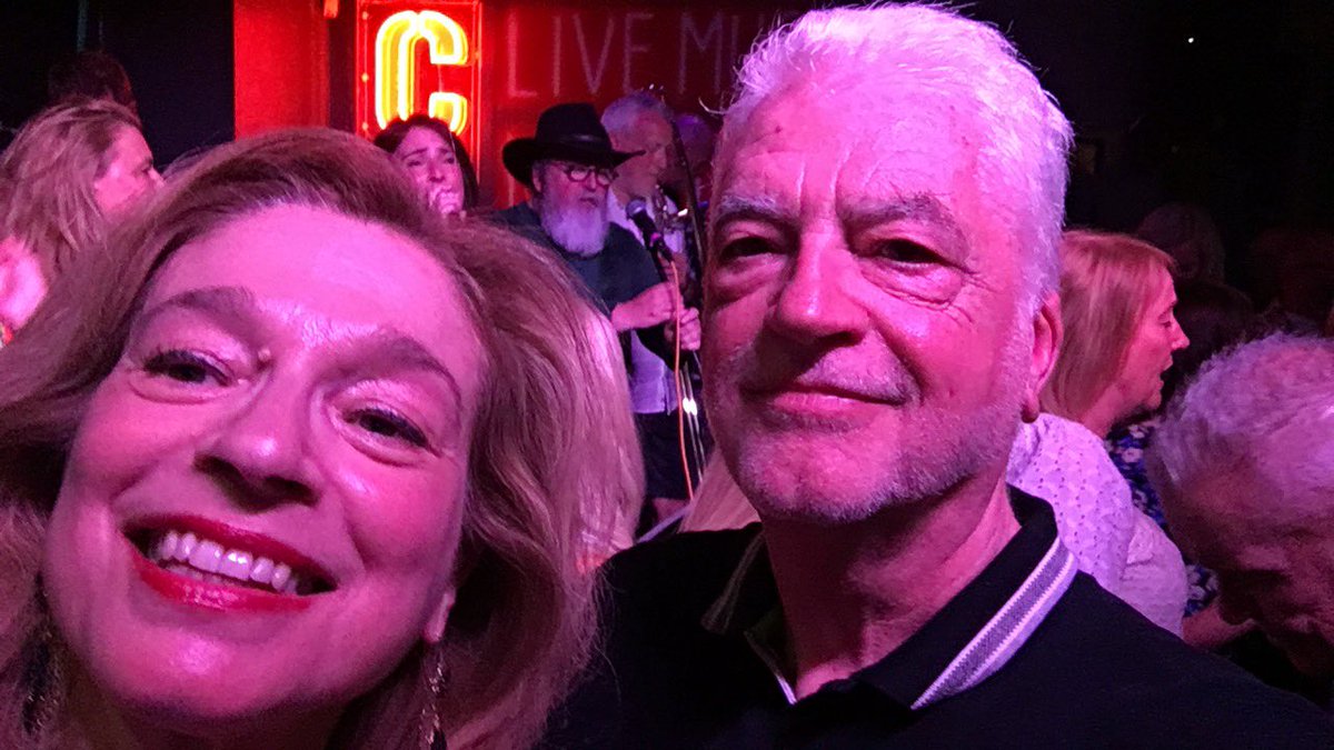 billykayscot's tweet image. A real pleasure for @joao_kay &amp;amp; I to be back at Scotty’s club Clarks on Lyndsay Street yestreen and dancing to the legendary Dundee/Aiberdeen fusion soul band Funk Connection with singers Monique, Lisa &amp;amp; @jockferrie in fine voice. #makeitfunky #cantgetenoughofthatfunkystuff.