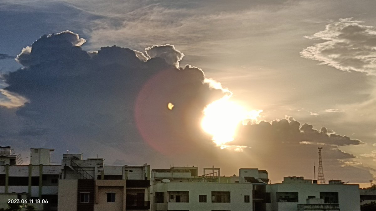 TechAlertNow's tweet photo. Shot on Realme 10 Pro+
#realme11ProSeries5G #Realme10ProPlus #Photography #realme https://t.co/gLAYIfhAmJ