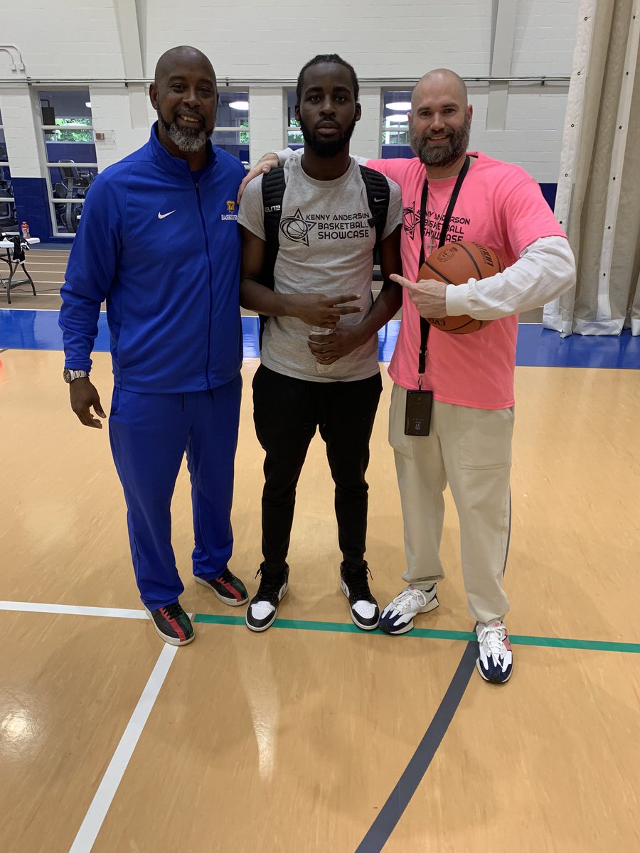 FawwazKareem10's tweet photo. Grateful for the opportunity and experience was humbling to be a part of this amazing event. @iancle1 #kennyandersonshowcase https://t.co/ewZf1RNRwi