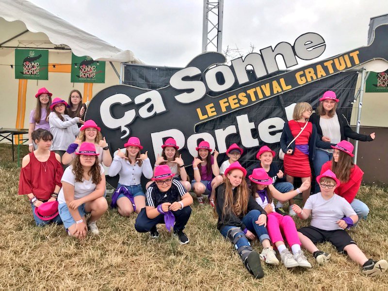 Collège Victor Hugo - Rugles (@hugorugles) on Twitter photo La chorale du collège <a href="/HugoRugles/">Collège Victor Hugo - Rugles</a> se prépare pour sa représentation au festival #CSALP de Grossœuvre. Avec 600 autres collégiens de <a href="/EureenNormandie/">Département de l’Eure</a> pour interpréter des chansons sur le thème de #amour et compagnie de <a href="/lamaisontellier/">La Maison Tellier</a> <a href="/daac_normandie/">DAAC-Normandie</a>
@MoncadaFra <a href="/Fmarchand_27/">Frédéric Marchand</a> La chorale du collège <a href="/HugoRugles/">Collège Victor Hugo - Rugles</a> se prépare pour sa représentation au festival #CSALP de Grossœuvre. Avec 600 autres collégiens de <a href="/EureenNormandie/">Département de l’Eure</a> pour interpréter des chansons sur le thème de #amour et compagnie de <a href="/lamaisontellier/">La Maison Tellier</a> <a href="/daac_normandie/">DAAC-Normandie</a>
@MoncadaFra <a href="/Fmarchand_27/">Frédéric Marchand</a>