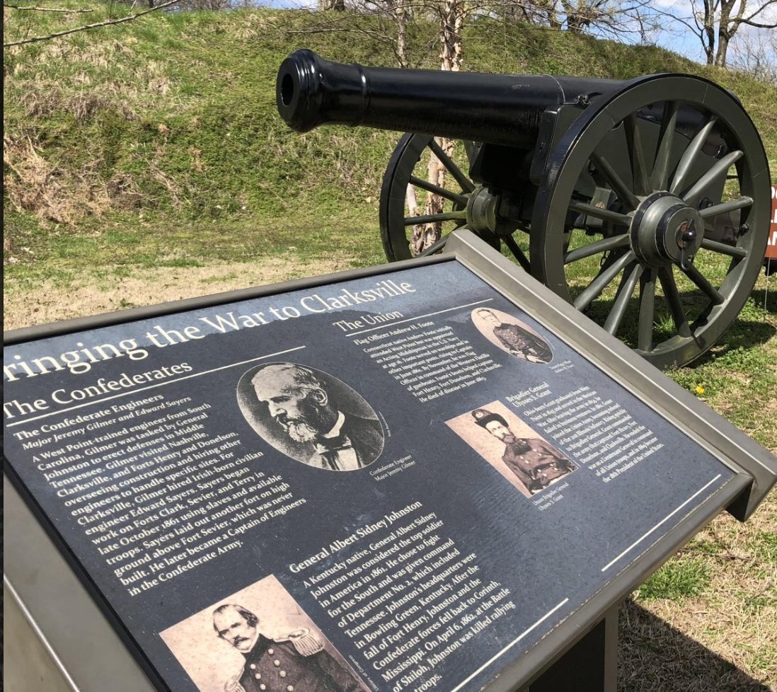 Explore #civilwar history in #clarksvilletennessee at the #FortDefiance Interpretive Center.

#clarksvilleparksrec #ClarksvilleTN #visitclarksvilletn #visitclarksville #ibelieveinclarksville #madeintn #travelwritersuniversity #ifwtwa1 #travelphotographer