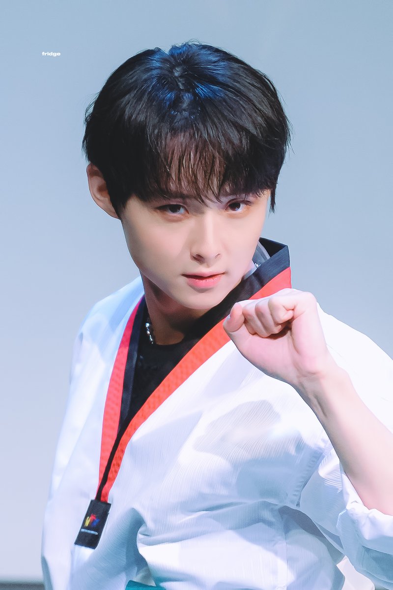 fridgxx's tweet photo. 230610 #나인투식스 #NINEtoSIX #민규 #전민규 https://t.co/IZ5WGWbOOS