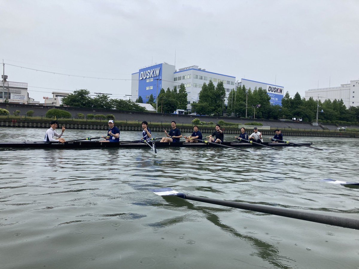 rowinglovers's tweet image. 関関戦のOB戦でエイトに乗りました！楽しかったです！
現役もお疲れ様でした！！男子エイトは勝利おめでとう😆