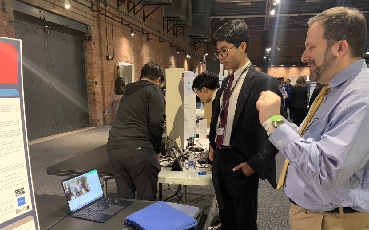 Exciting day <a href="/MOSTSyracuse/">MOST</a> for the New York State Science Congress. Mannat is impressing with his #coding skills! It was fun to see his platform translate my gestures into text! <a href="/GCUFSD/">Garden City SD</a> <a href="/Garden_City_HS/">Garden City HS</a>