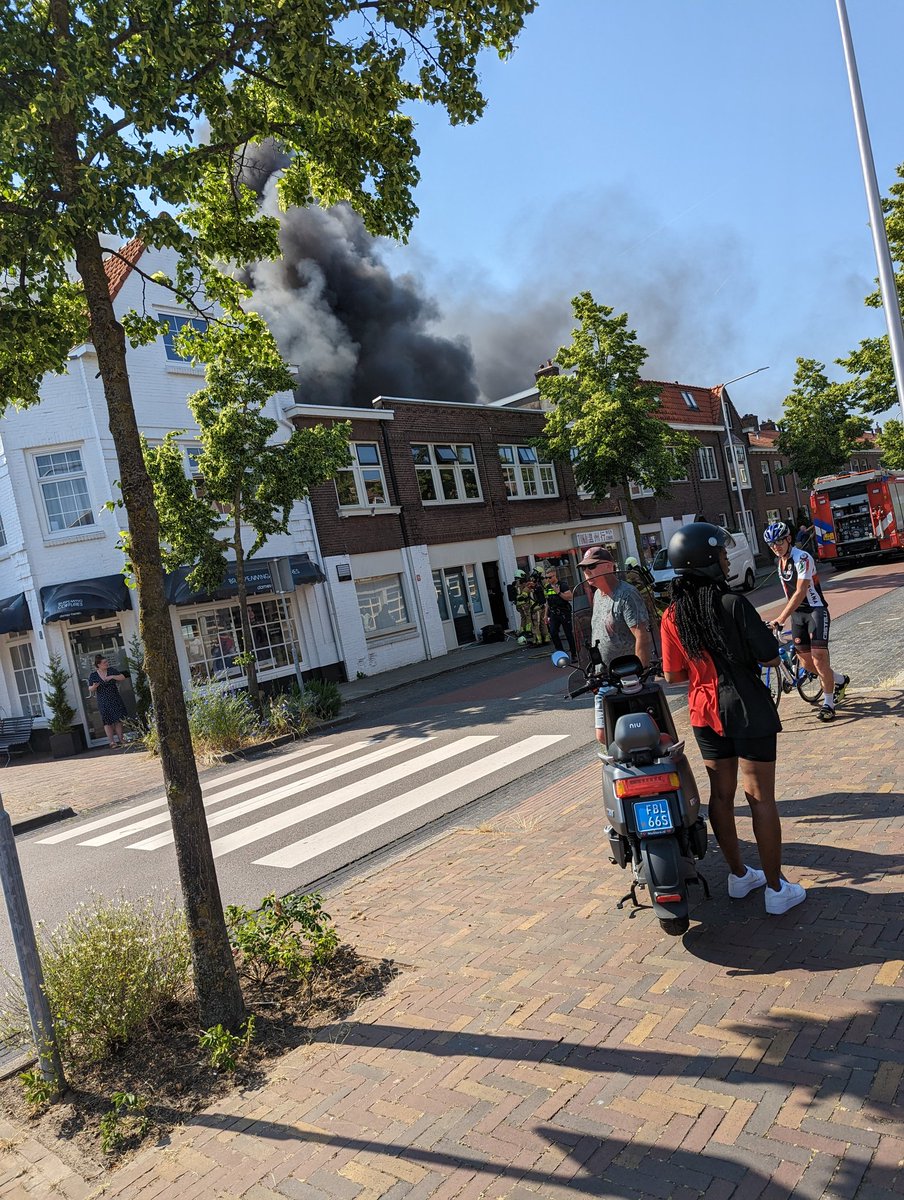 Taxi Roseboom on Twitter "Grote brand, diezerpoort Zwolle. brand Zwolle"