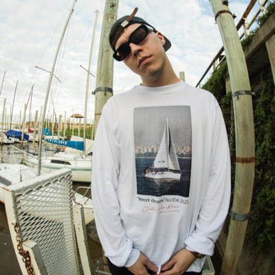 tuerto__'s tweet photo. Street dreams https://t.co/IBqum4k56q