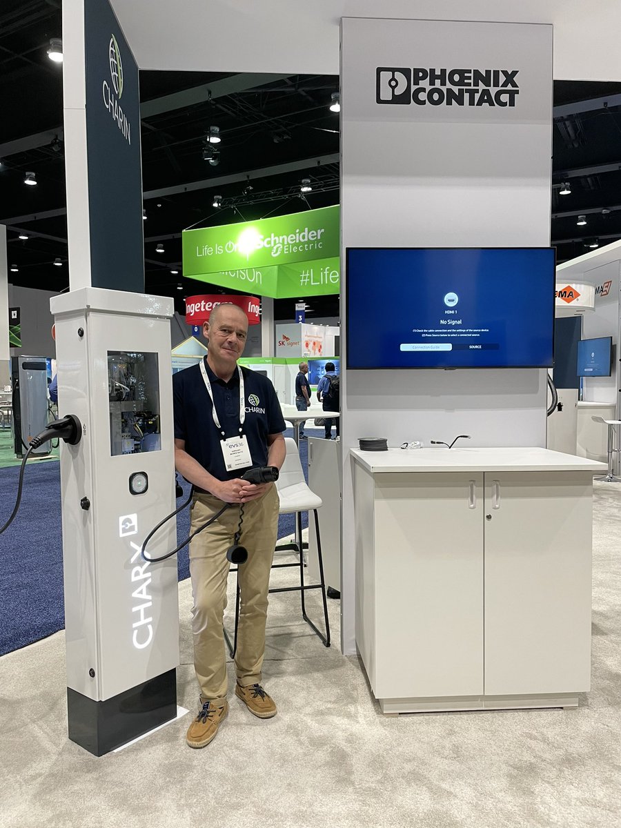 En #Sacramento, #California, representando a #PhoenixContact, #CharIn y #AEDIVE en la feria #EVS36 de #movilidadelectrica. #Europa sigue a la vanguardia como potencia fabricante de #infraestructurasderecarga <a href="/PhoenixContactE/">Phoenix Contact ES</a> <a href="/AEDIVE/">AEDIVE</a> <a href="/AsociacionAUVE/">AUVE</a>
