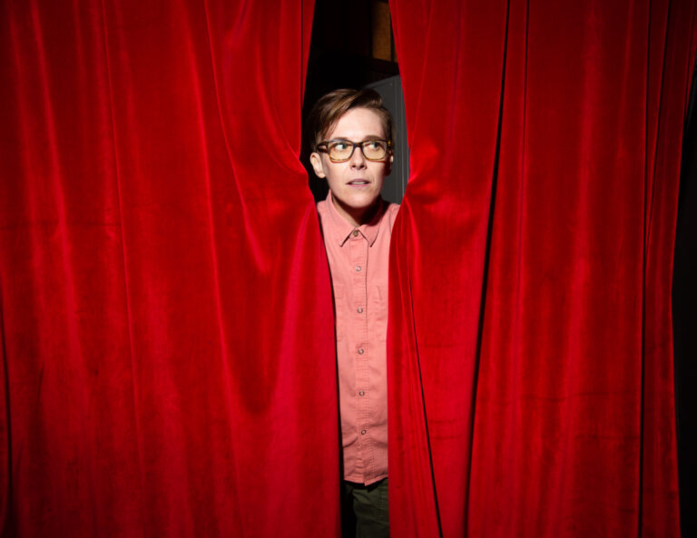 She Does The City (@shedoesthecity) on Twitter photo "Good comedy exists on the margins. Queer people live in the margins. We have been forced to be outside the 'norm,' to take risks to love and to get creative about community and belonging." - <a href="/DeAnne_Smith/">DeAnne Smith</a>
shedoesthecity.com/deanne-smith-o… "Good comedy exists on the margins. Queer people live in the margins. We have been forced to be outside the 'norm,' to take risks to love and to get creative about community and belonging." - <a href="/DeAnne_Smith/">DeAnne Smith</a>
shedoesthecity.com/deanne-smith-o…