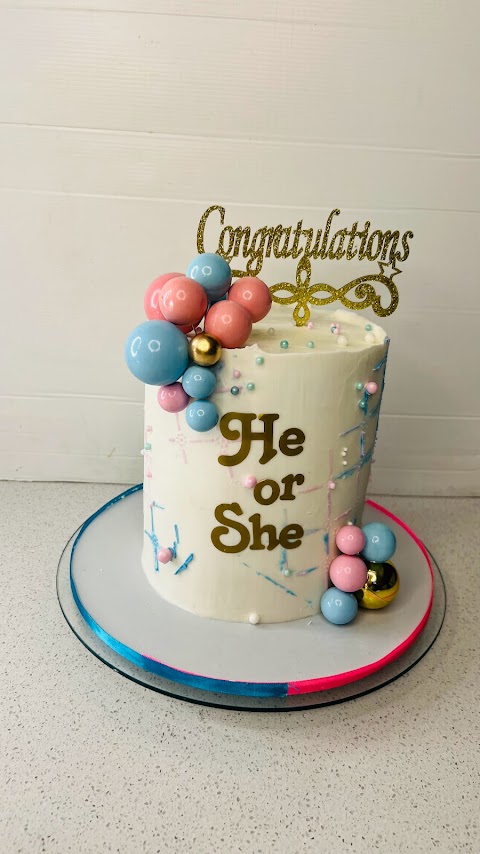 Gender reveal cake #GenderReveal #CakeReveal #BabyGender #SurpriseInside #BakingFun #SweetSurprise #ItsABoy #ItsAGirl #FamilyCelebration #ExcitingTimes #womeninbusiness #vhuambadzidrive