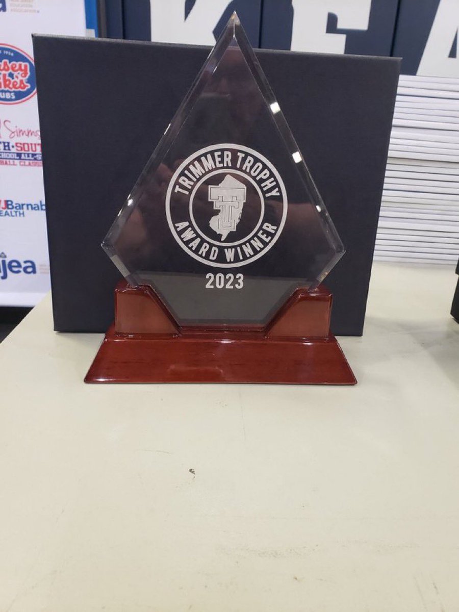 Coach_Nahan's tweet photo. Fortunate to coach @JamesKratch27 one more time tonight in the @PSimmsNoSoGame ! Was named award winner for his effort, energy and positive attitude throughout practice for the game! Protecting the @RandolphRamsFB Standard! #CultureWins #GoNorth https://t.co/Q33JykL2PD