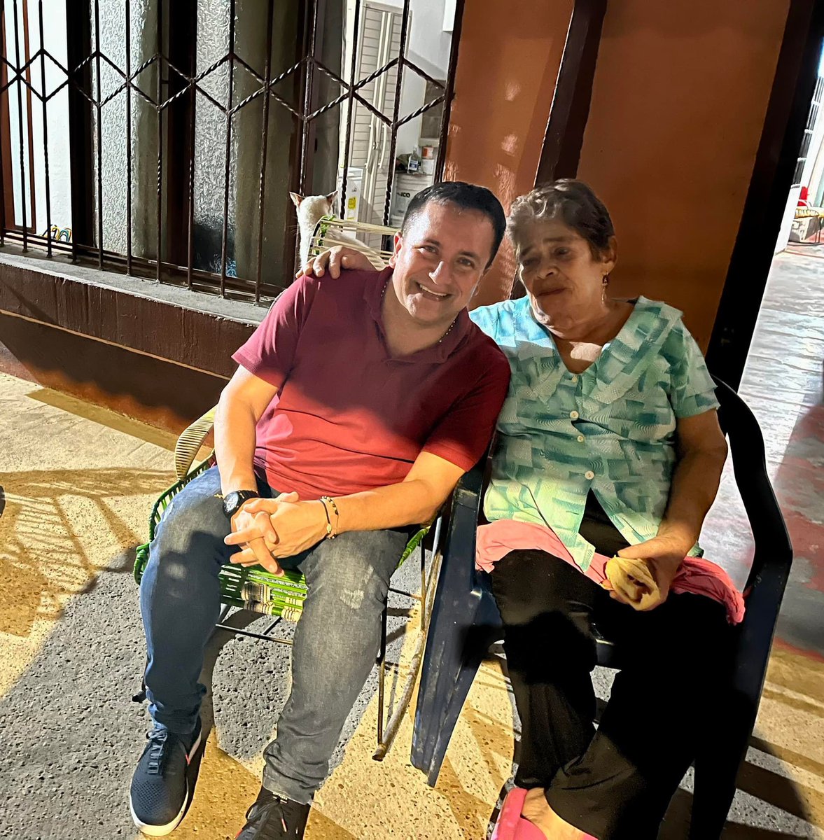Alexanderq06's tweet photo. Aquí en @SanJoseGuaviare visité dos grandes amigas: Doña Imelda y Teresita🙏🏻 

Estar cerca de la gente me llena de alegría y motivación para continuar en esta tarea con la bendición de Dios. https://t.co/a3UbKAEtEq