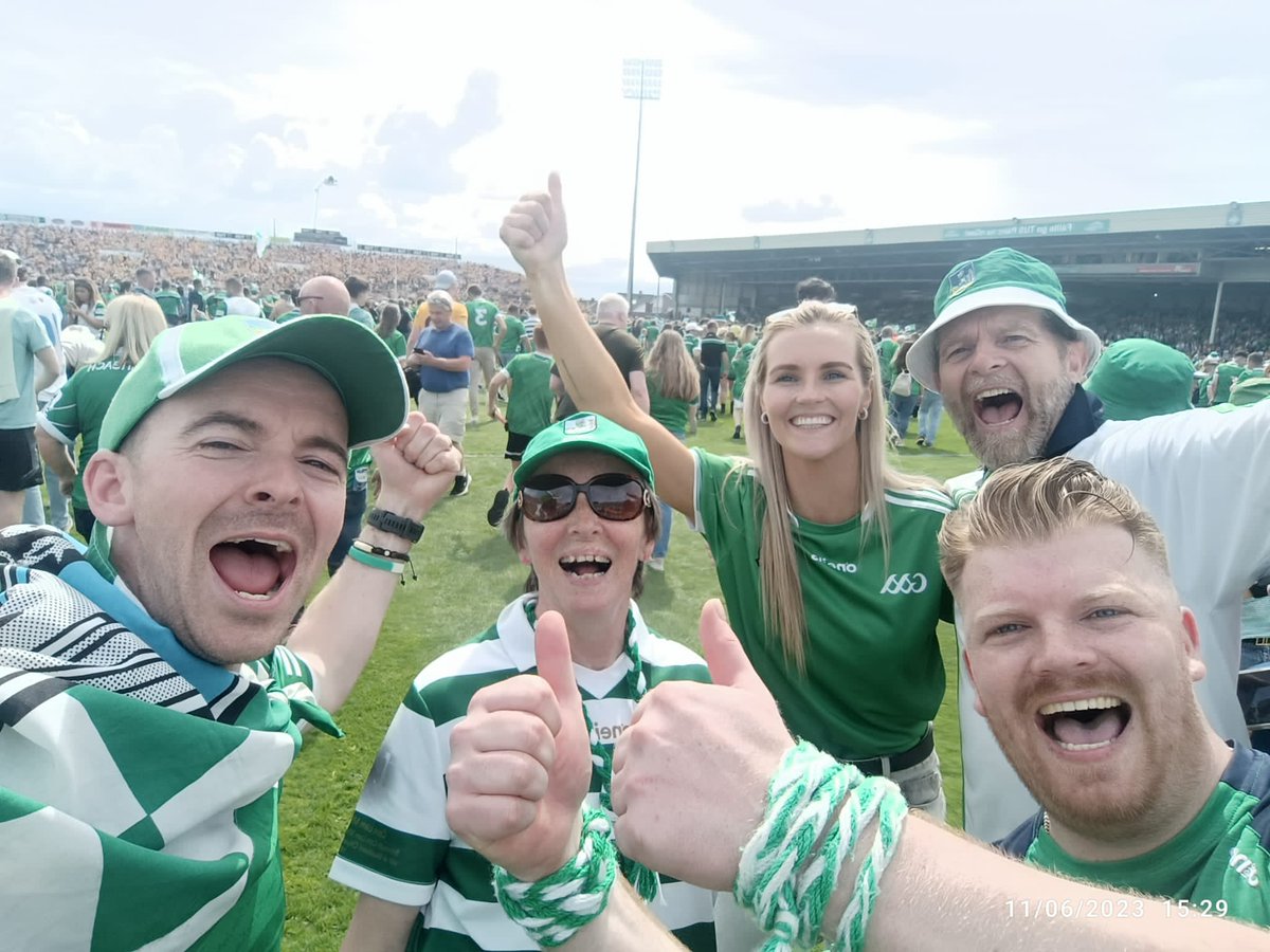 Well done @LimerickCLG 🇳🇬 what a team and what a journey they are bringing us on!💪🏻🇳🇬  🏆🏆🏆🏆🏆 in a row baby!!  #luimneachabú bring on the semi final!!