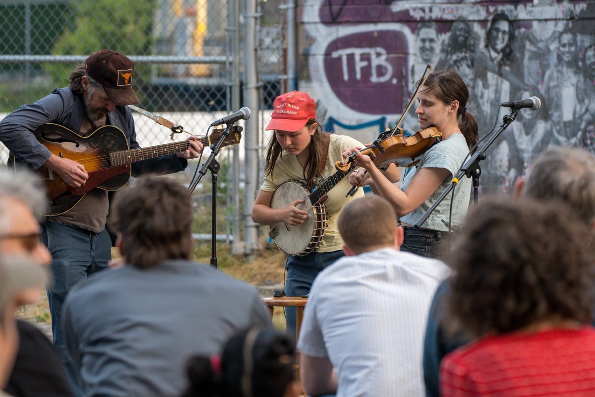 Great Creekers Jamboree with Nora Brown, Stephanie Coleman and Eamon O’Leary yesterday! (Photo by <a href="/NVergalla/">Nicole Vergalla</a> )