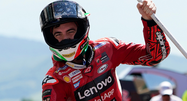 İtalya'da kazanan Bagnaia sportrendy.blogspot.com/2023/06/italya… 
#MotoGP #ItalianGP 🇮🇹 #ForzaDucati #DucatiLenovoTeam