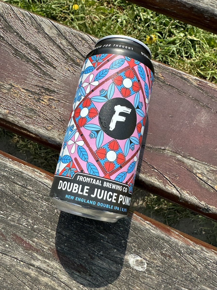 BobbyTooIs's tweet image. Enjoying the weather got inspiration from @3RNO #PrideMonth2023 #Pride2023