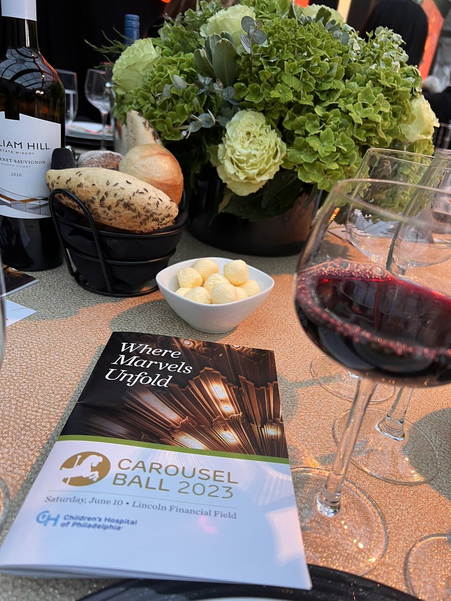jennifer_su's tweet photo. At the @ChildrensPhila Carousel Ball for Autism Awareness with @newmuis Kevin Lessard, @larrykorman @KorinKorman @Eagles @eaglesautism @LFFStadium #chop #carouselball #childrenshospital #Autism #AutismAwareness #phillyfundraiser https://t.co/QJ6HSv9eap