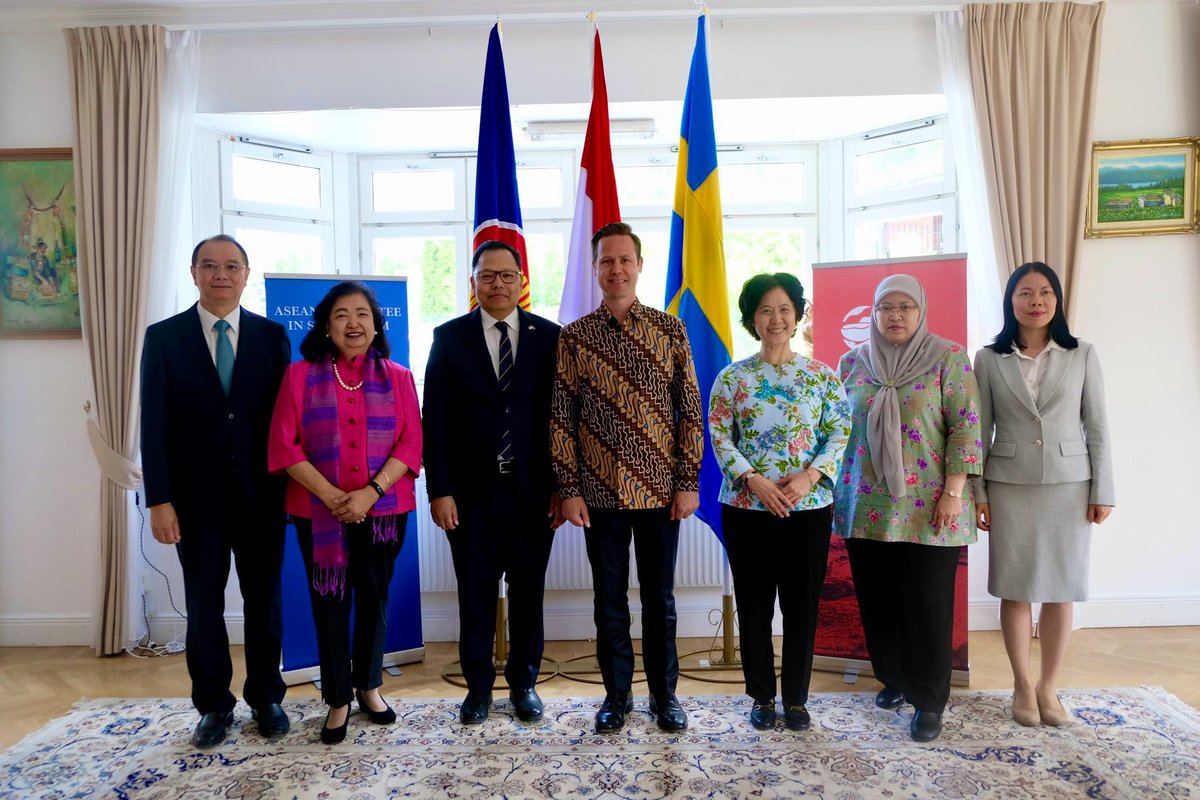 Honoured to speak alongside my friend <a href="/kamapradipta/">Kamapradipta I. (Kama)</a> at his reception for the 78th Anniversary of the Independence Day of #Indonesia earlier this week + with #ASEAN colleagues 🇸🇪🇮🇩