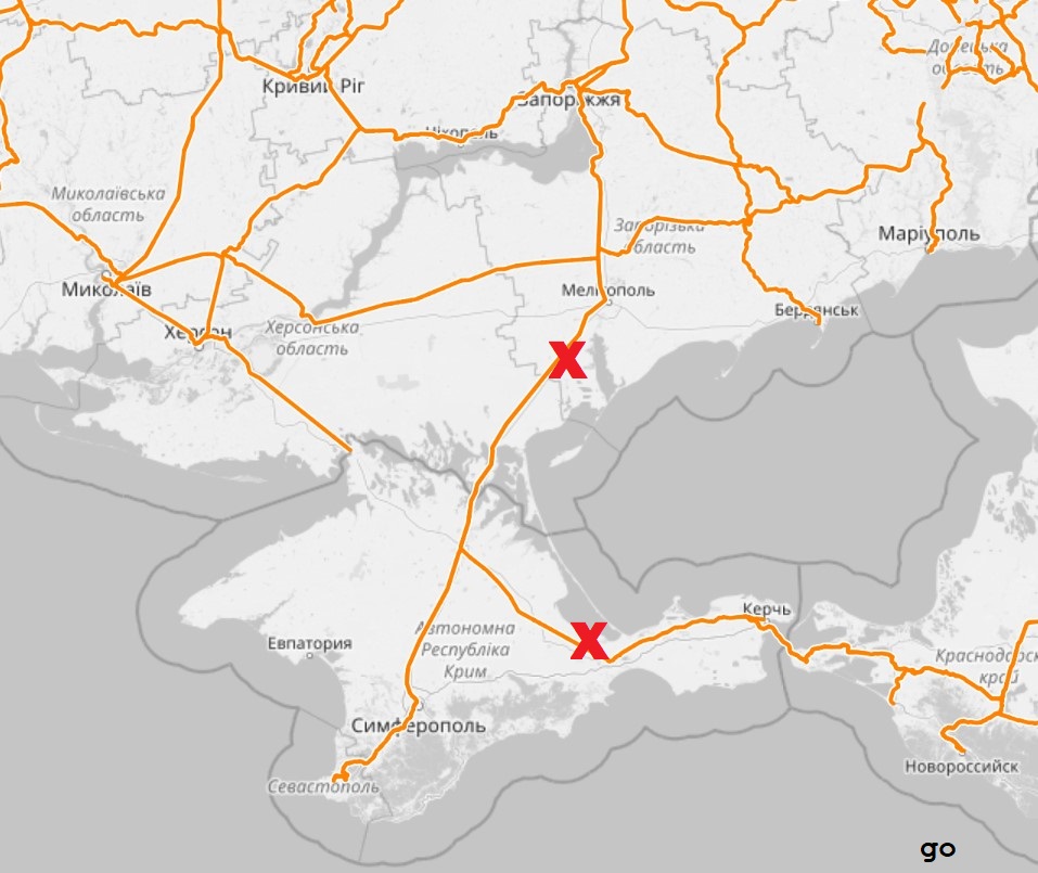 GregoryOnRoad's tweet image. BREAKING: Russian Rail transport to Crimea cut off by partisans.
Explosions in occupied Kherson at Yakymivka AND in occupied Crimea in Kirovsky district.
Unknown extent of damage. 
For now, Ukraine partisans have cut off railways from both land bridge and Kerch bridge.