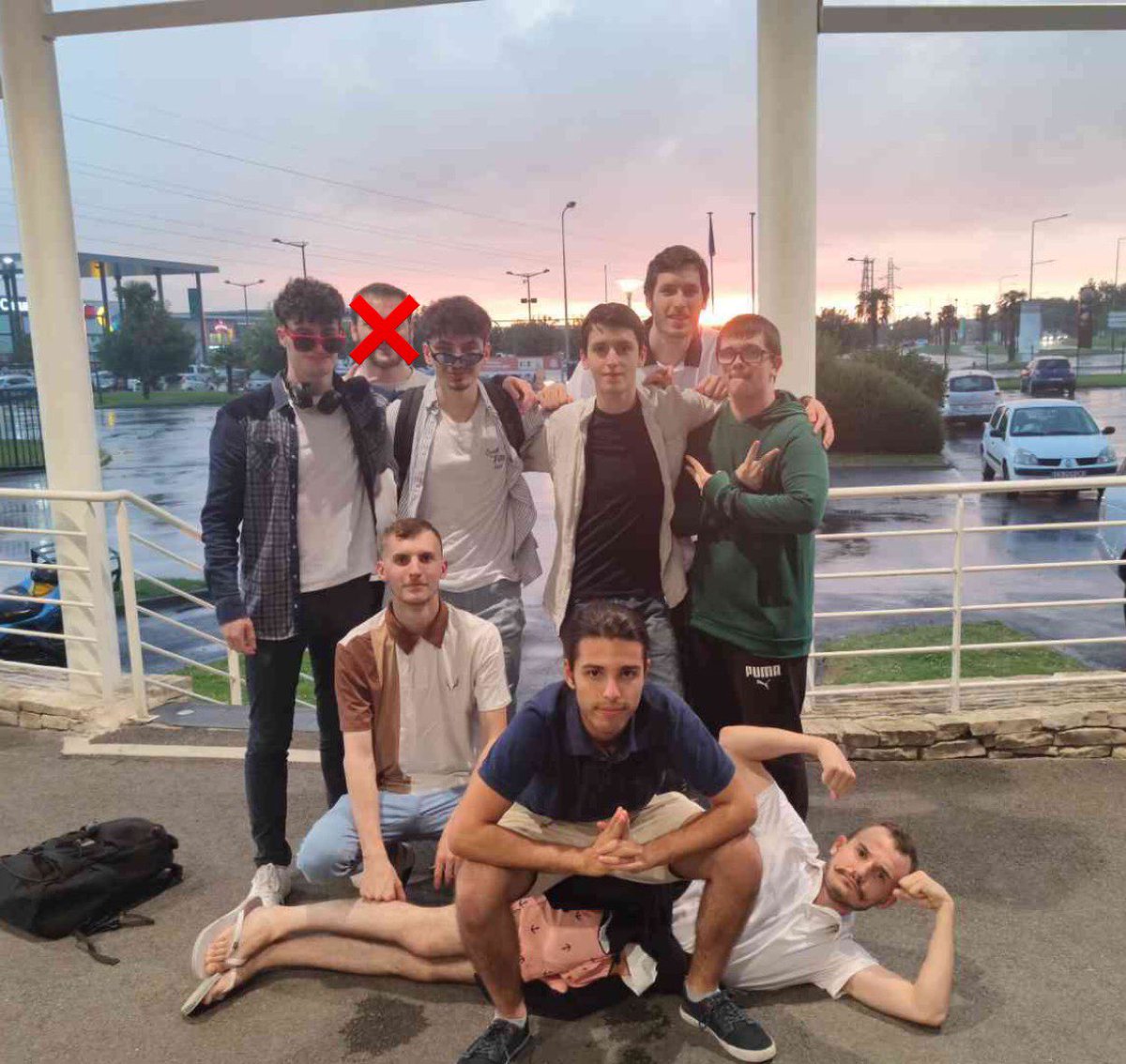 Encore un tournoi maîtrisé par l'équipe ce week-end à Pau pour le Panthéon. Des upsets, des bon placements, GG à la line up 🙏

 On s'est malheureusement incliné devant les vieux en crew battle, un énorme GG à <a href="/Gaming4Seasons/">Gaming 4 Seasons 🟣</a> cette équipe de Chad 🔥

⬇️Résultats ⬇️