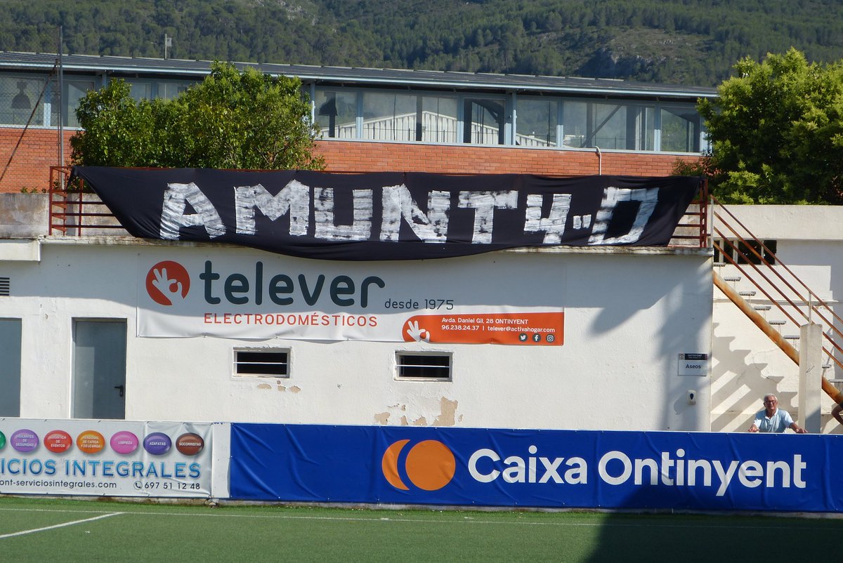 ontinyent1931cf's tweet photo. 💪🏼 Se'ls ha de fer etern! Comença el partit! https://t.co/MDmYE9u2v0