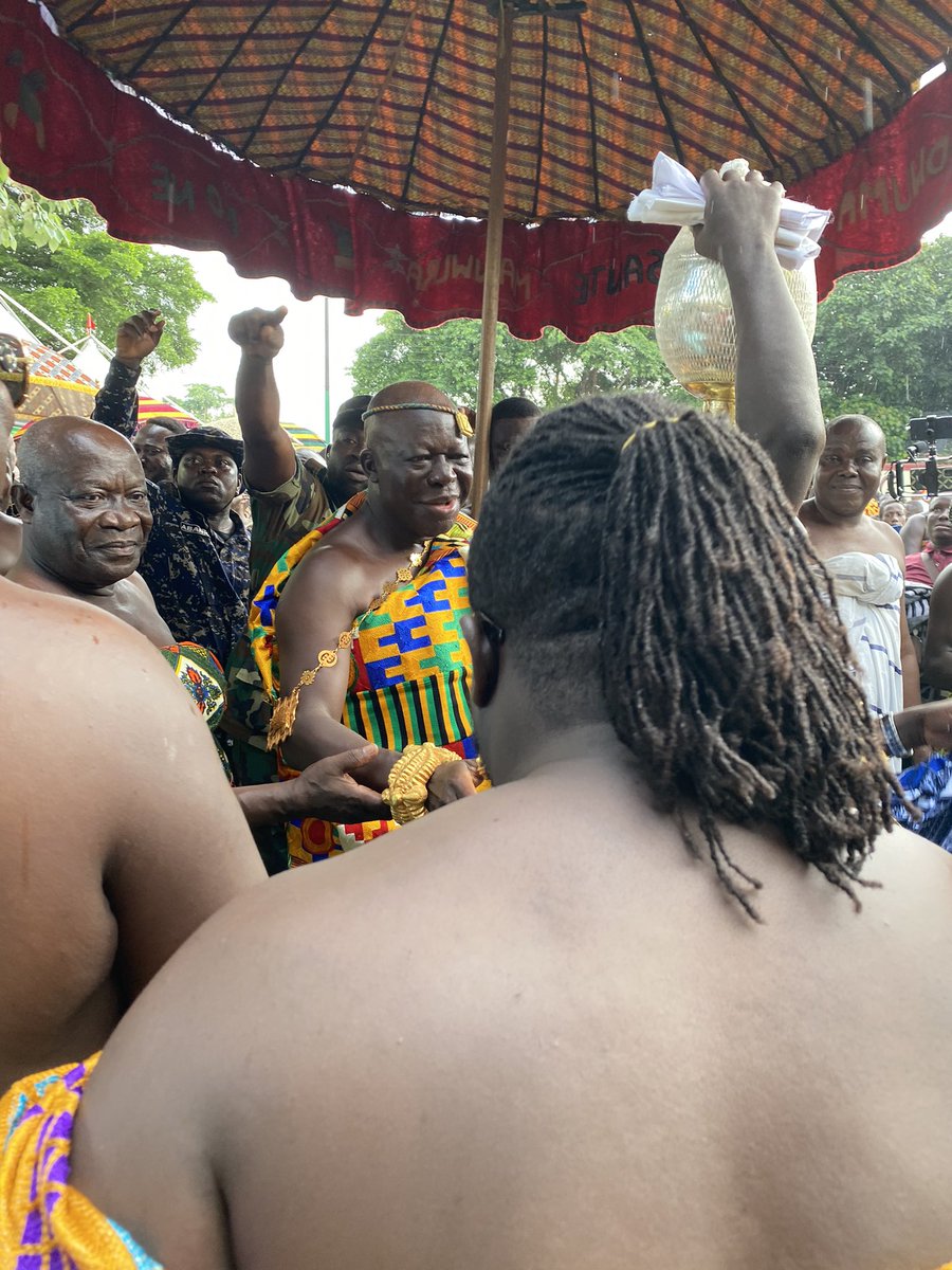 kooSebor's tweet photo. Santehene nkwaso 🥂 https://t.co/uKSek8giXj