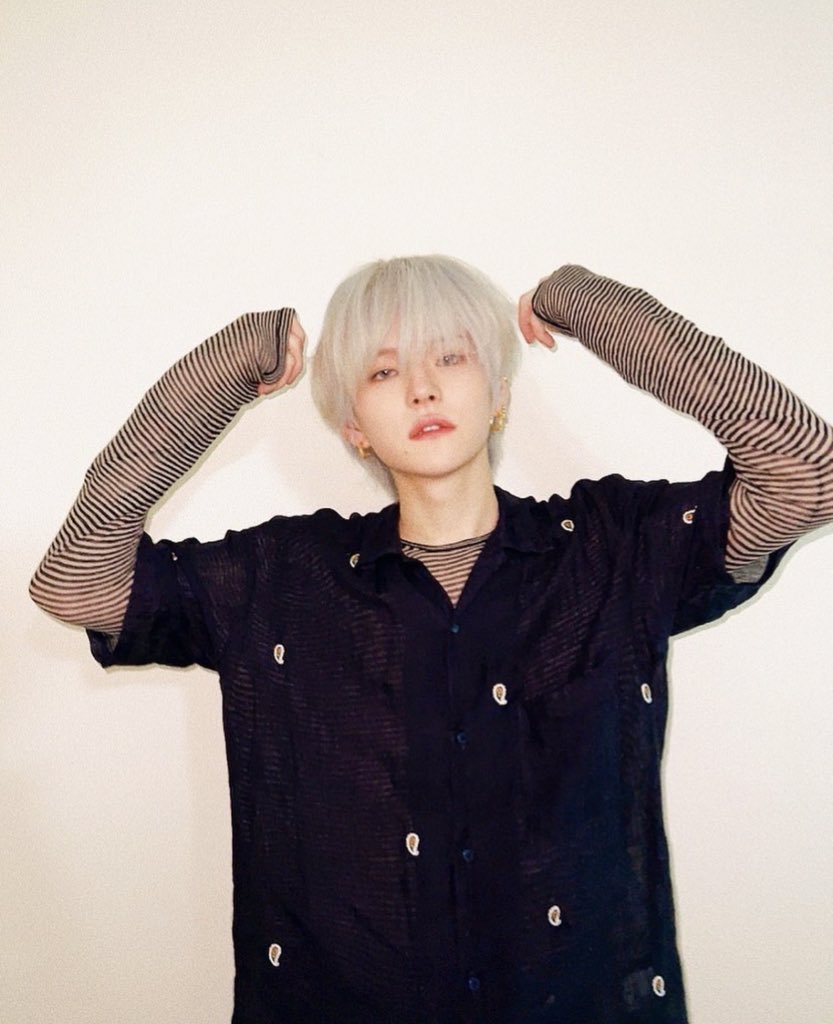 yoyoliiisa's tweet photo. 요즘은 잘생겼다는 말을 
잘생겻다ㄷㄷ 미남이다ㄷㄷ < 일케 안한다고 해요~

요즘 mz들이면 ”T5스럽다“ , ”T5 같다 “ ”너..T5 야?“ 
이런식으로 말한다고 하더라고요?

# mz # mz세대 # 유행어 # 10대 # 20대 # 유머 https://t.co/yORGmteYiS